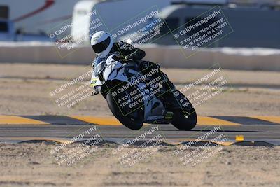 media/Dec-17-2023-CVMA (Sun) [[bf0c04832d]]/Race 2 Amateur Supersport Open/